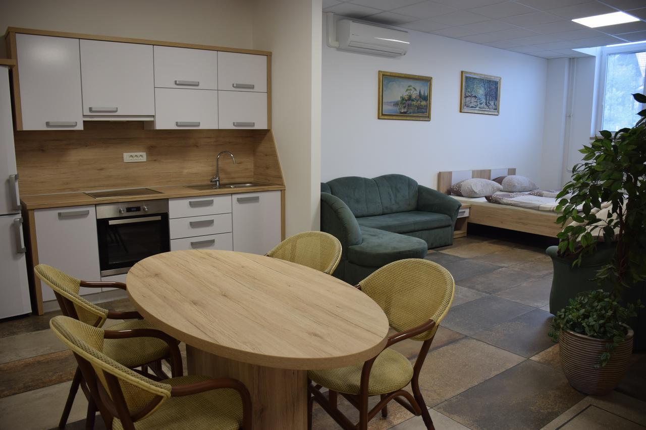 Hostel Novak Novo Mesto Kültér fotó